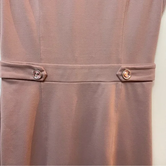 Mock neck slim dress - Picture 4 of 9